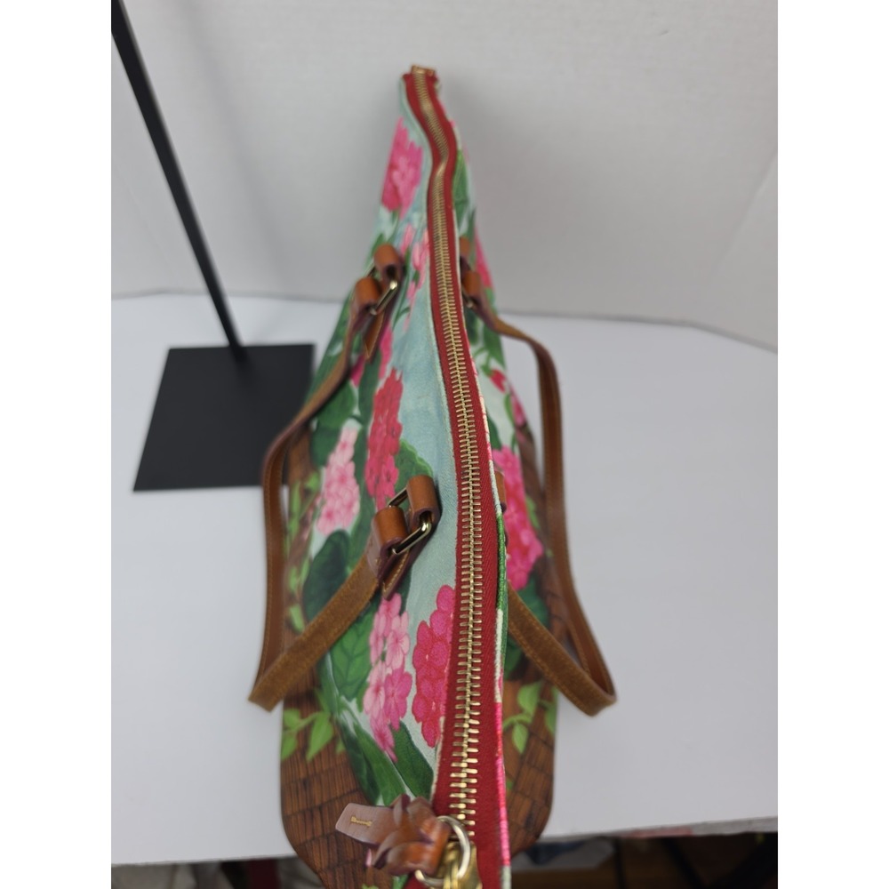 Dooney Bourke Floral Basket Cottage Garden Flowers Large Tote Bag Pink Green - Picture 9 of 13